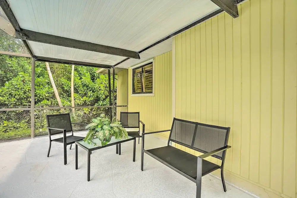 Naples Home w/ Private Pool: 6 Mi to Dtwn!