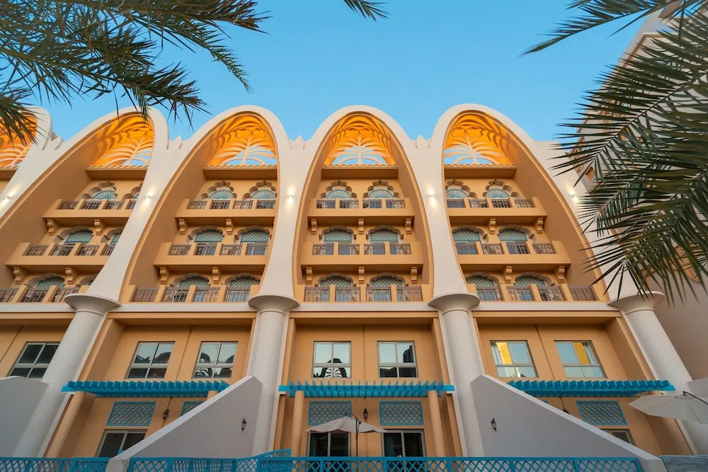 GLOBALSTAY. Sarai Apartments on the Beach