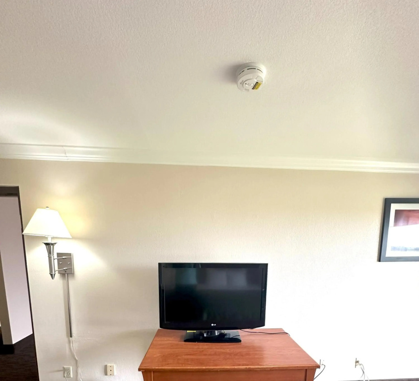 Quality Inn & Suites Salina West - фото 38