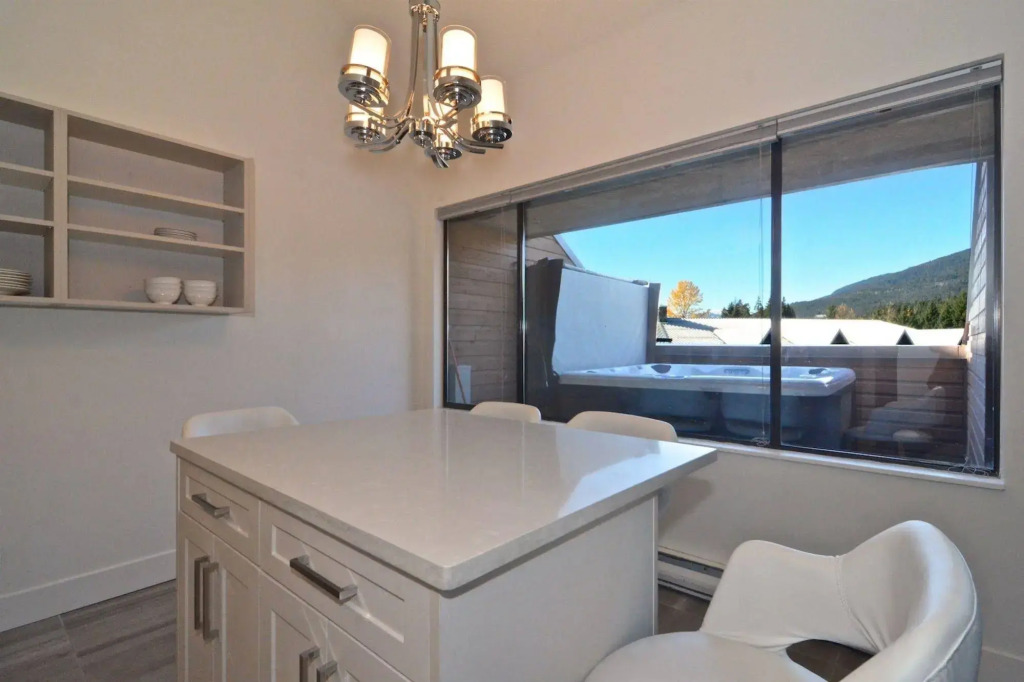 Whistler Luxury Condos - фото 15