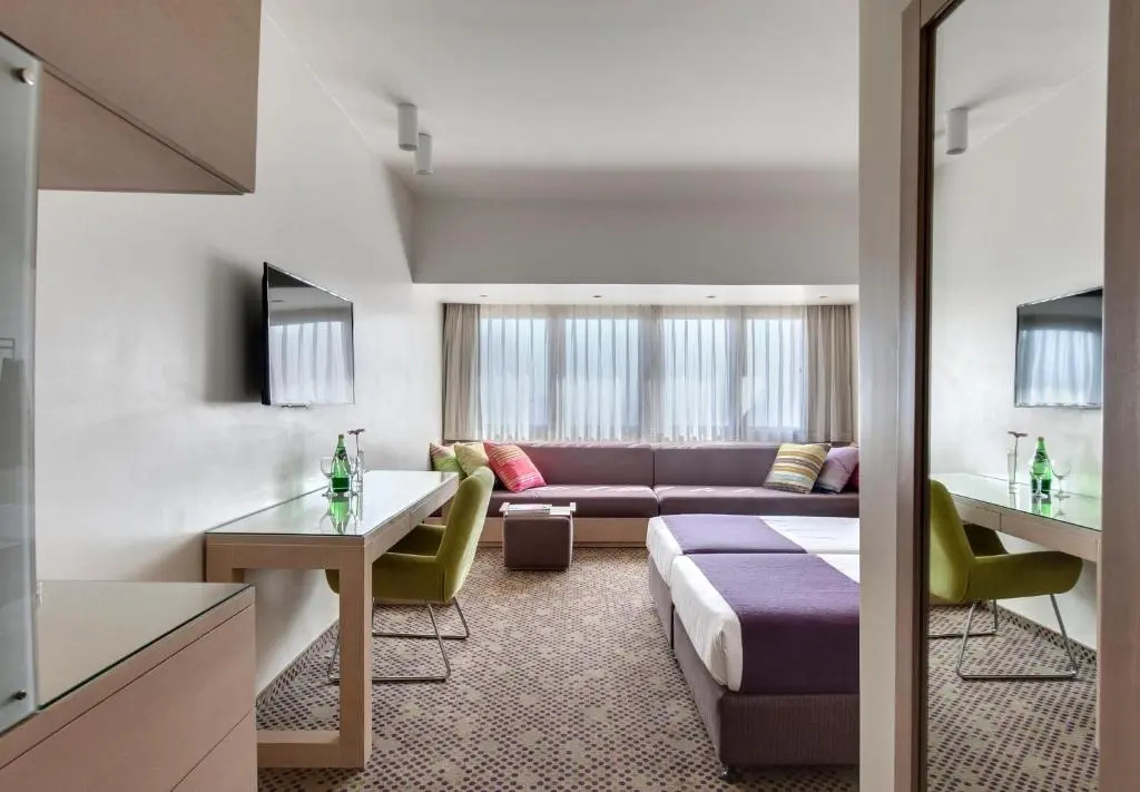 Superior Double room (full double bed)