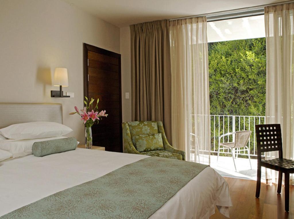 Chapmans Peak Hotel by null