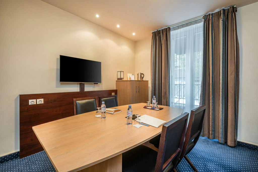 Hôtel Terminus Montparnasse 37