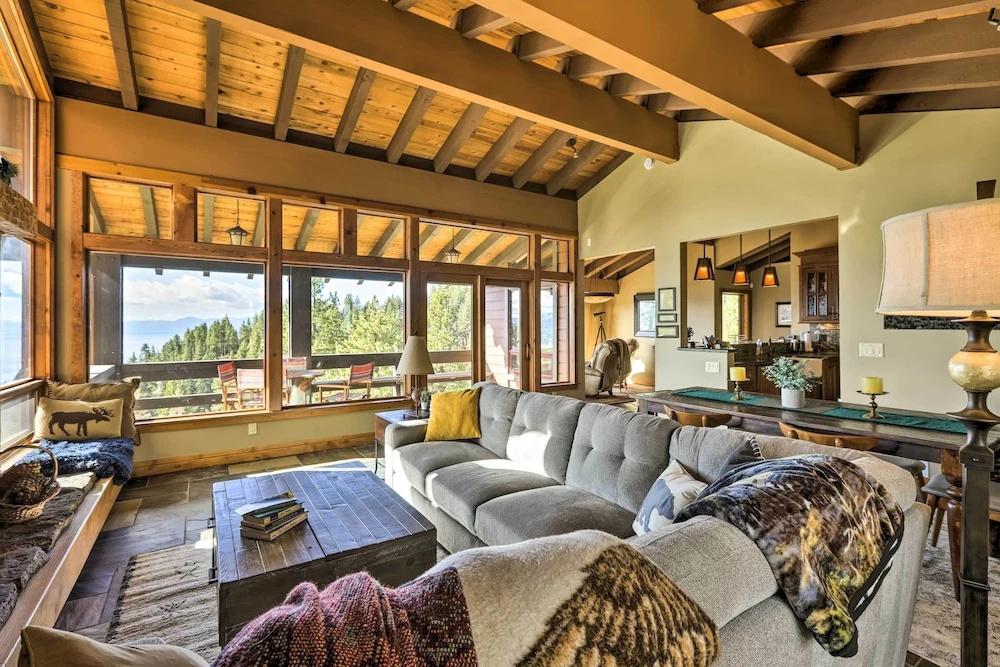 Incline Village Home w/ Hot Tub + Lake Views!