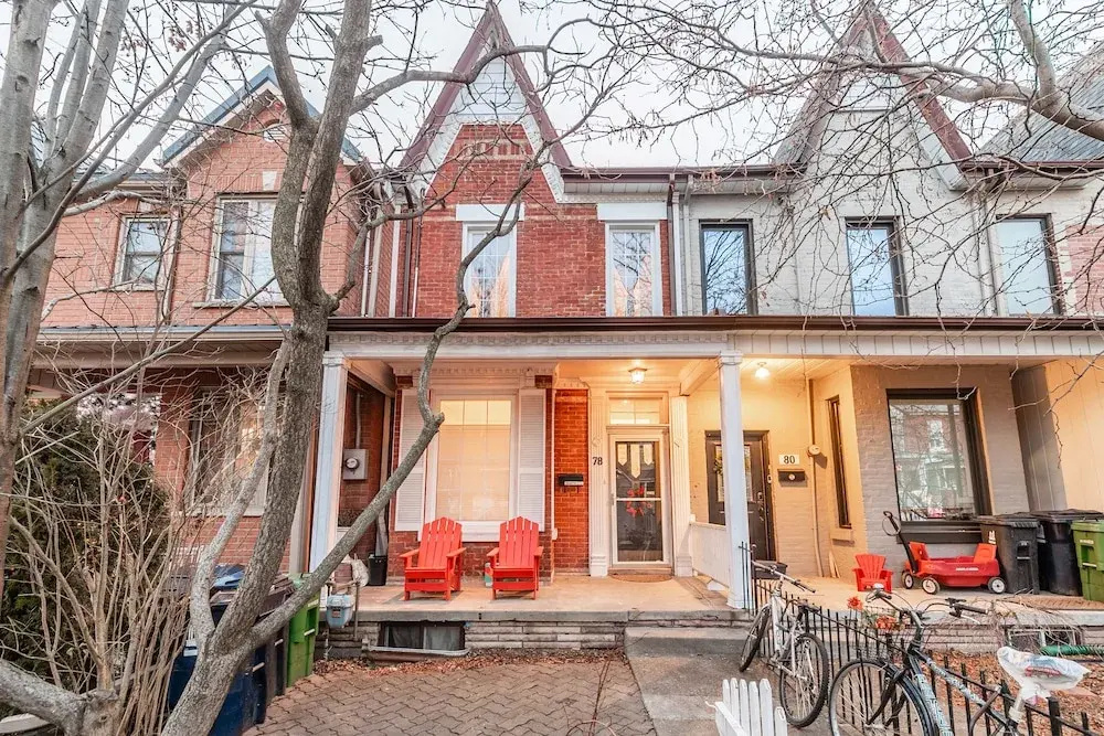 Spectacular Two Storey 3 Bedroom