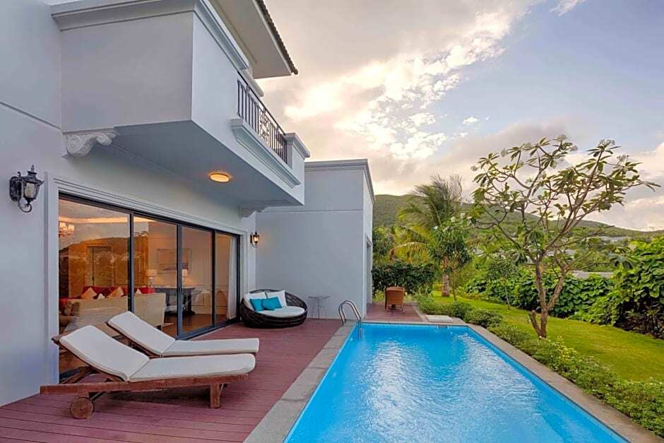 Nha Trang Marriott Resort & Spa, Hon Tre Island