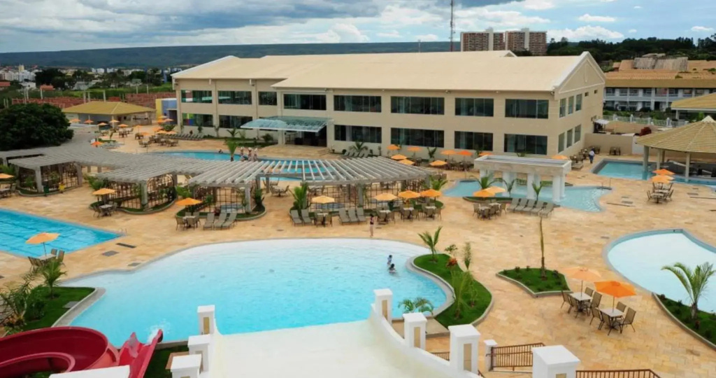 Caldas Novas- Hotel Lacqua di Roma 1,2,3,4 e 5 com Parque 24 horas