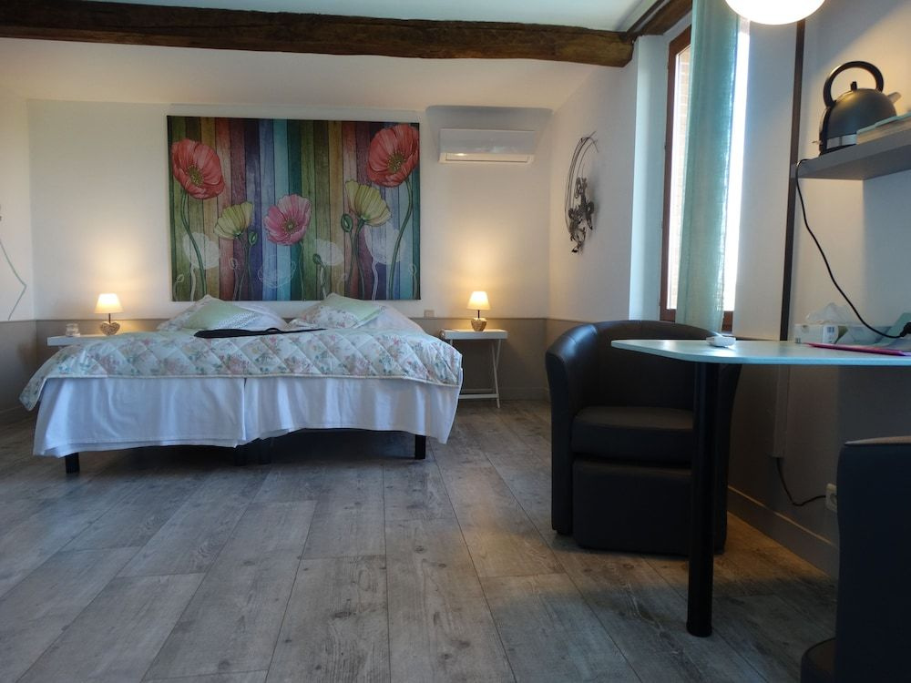 Hotel photo 25