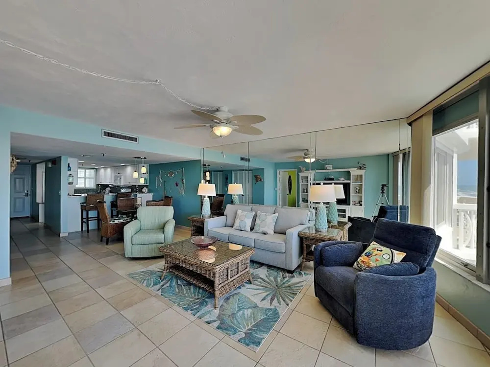 Oceanside Retreat 804-805