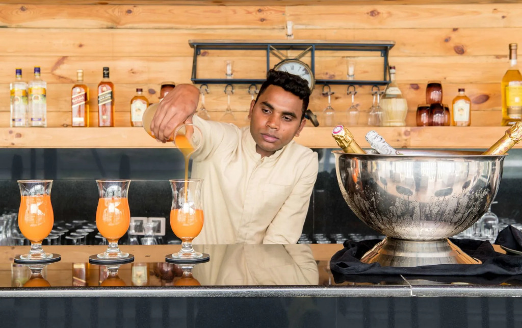 The Golden Ridge Hotel - фото 32