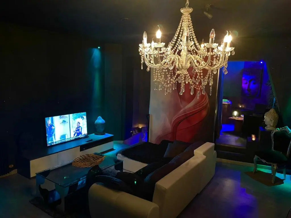 Deluxe Apartment