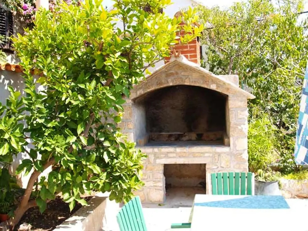 House With 2 Bedrooms in Supetar, With Wonderful sea View, Furnished Terrace and Wifi Near the Beach