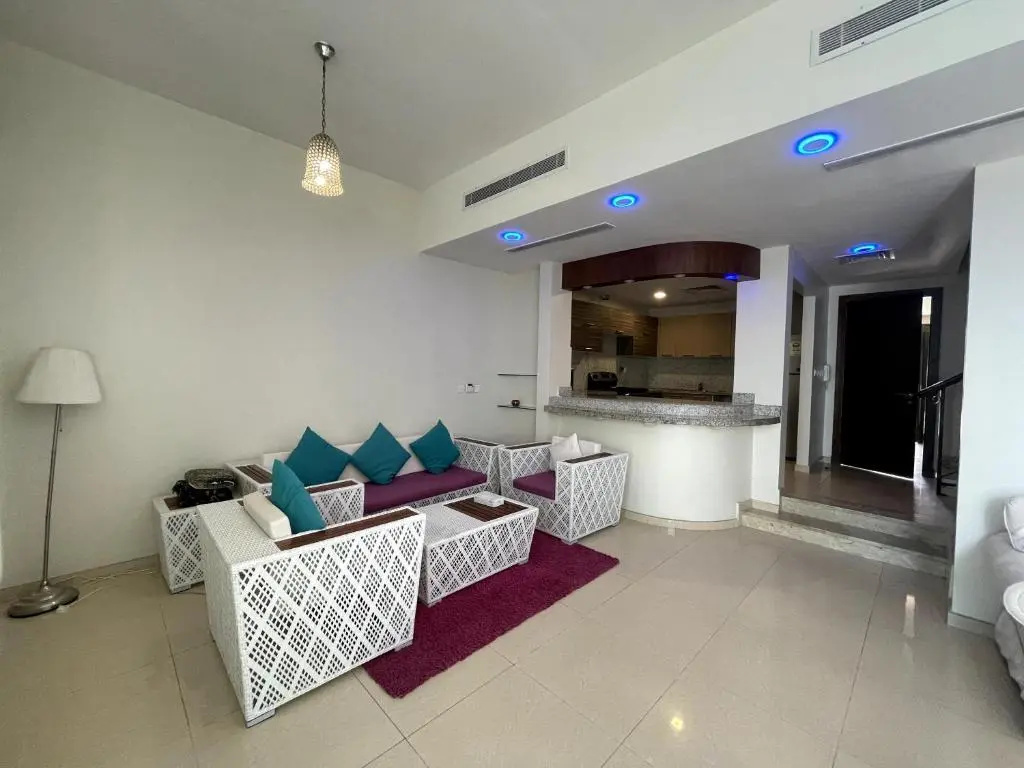 Wave Resort — 4