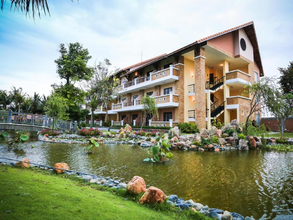 Blue Bay Mui Ne Resort & Spa