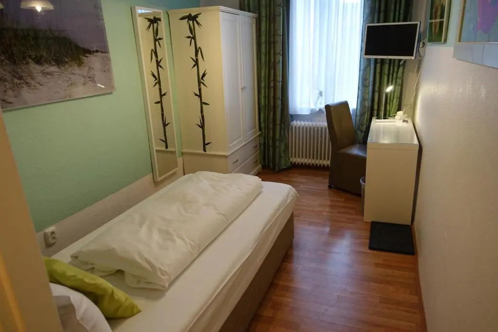 Standard Single room (single bed)