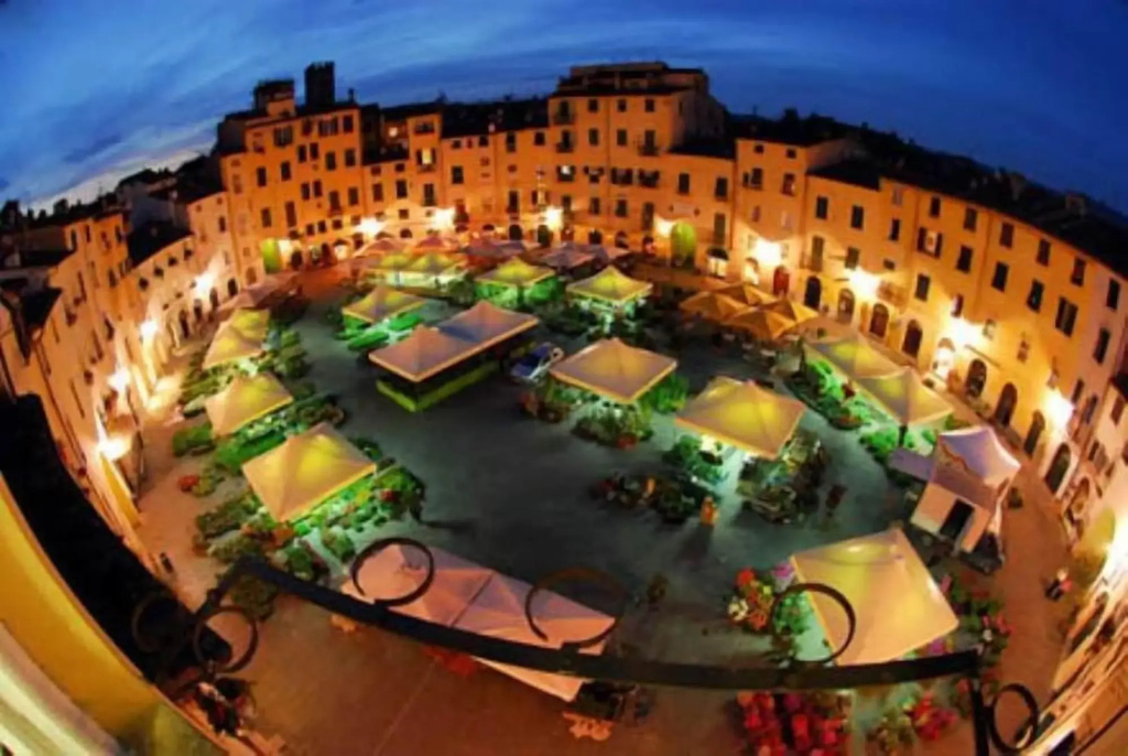 The Tuscanian Hotel - Général