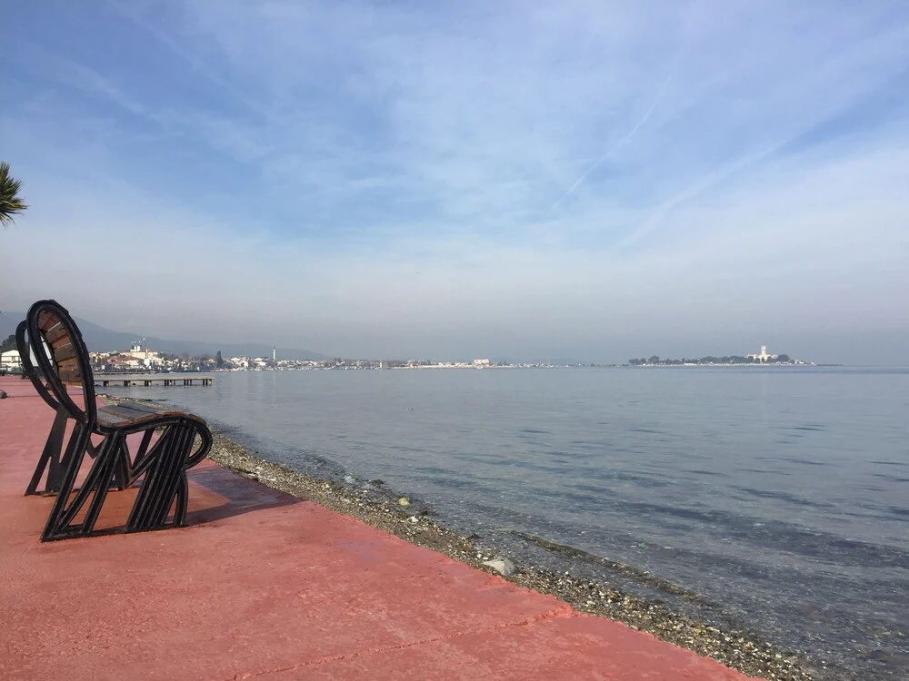Beach & Waterfront