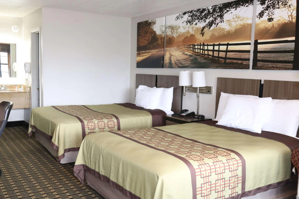 Standard Quadruple room