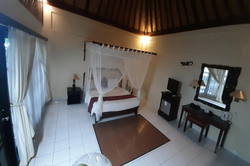 Double Suite (full double bed)
