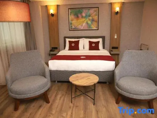 Premier room