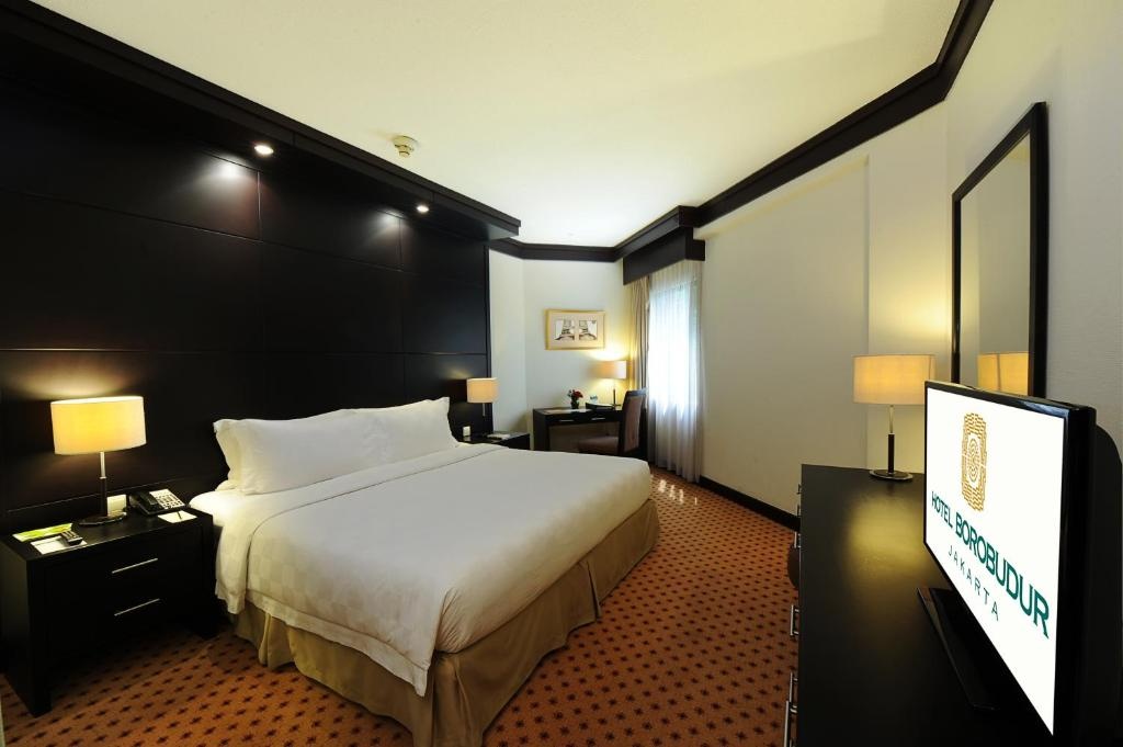 Hotel Borobudur Jakarta Room Type - Garden Wing Suite One Bedroom