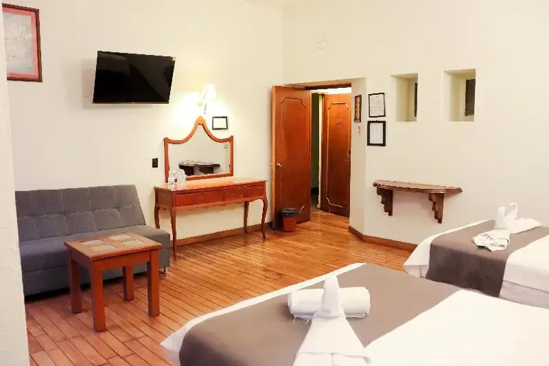 Quadruple Suite