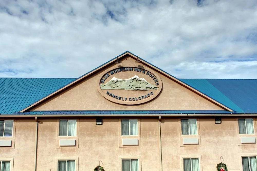 Blue Mountain Inn And Suites