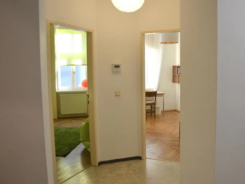 3 Bedrooms Apartment