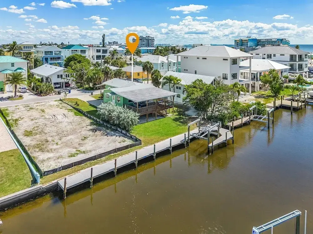 171 Canal Cove: 2br W/ Canal Views 2 Bedroom Home