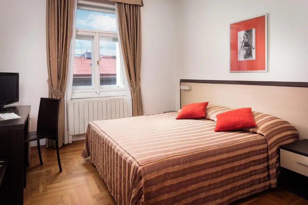 Hotel Praga 1 - Chambres
