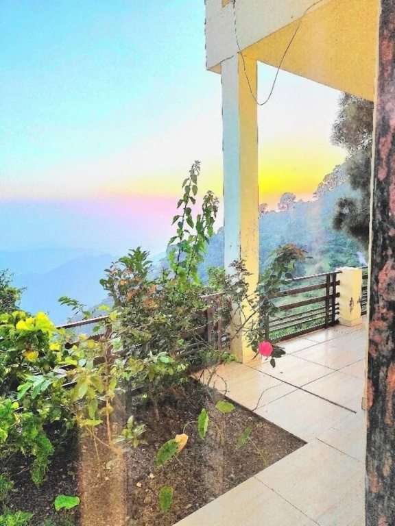 The Cloud Homestay