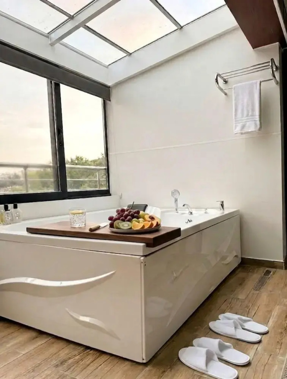 Luxury Double Suite with balcony (full double bed)