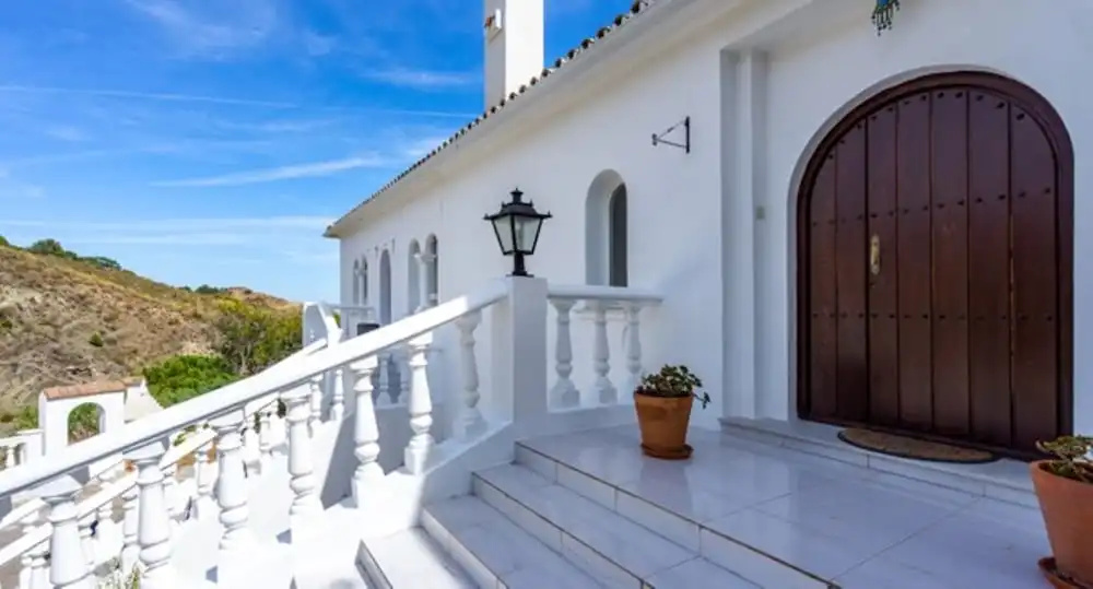 Villa - 4 Bedrooms with Pool, WiFi and Sea views - 107886