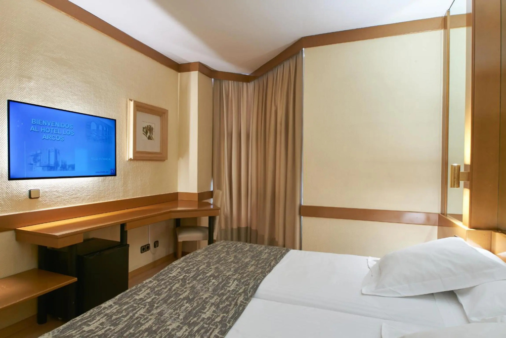 Hotel AR Los Arcos — 5