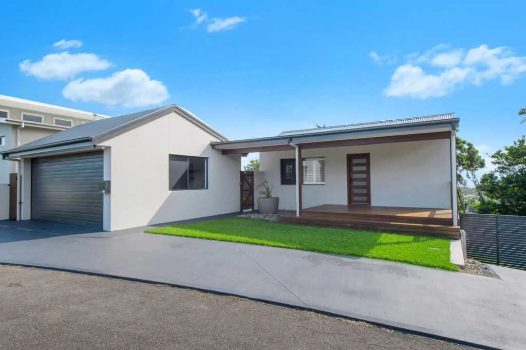 24 Hibiscus Crescent