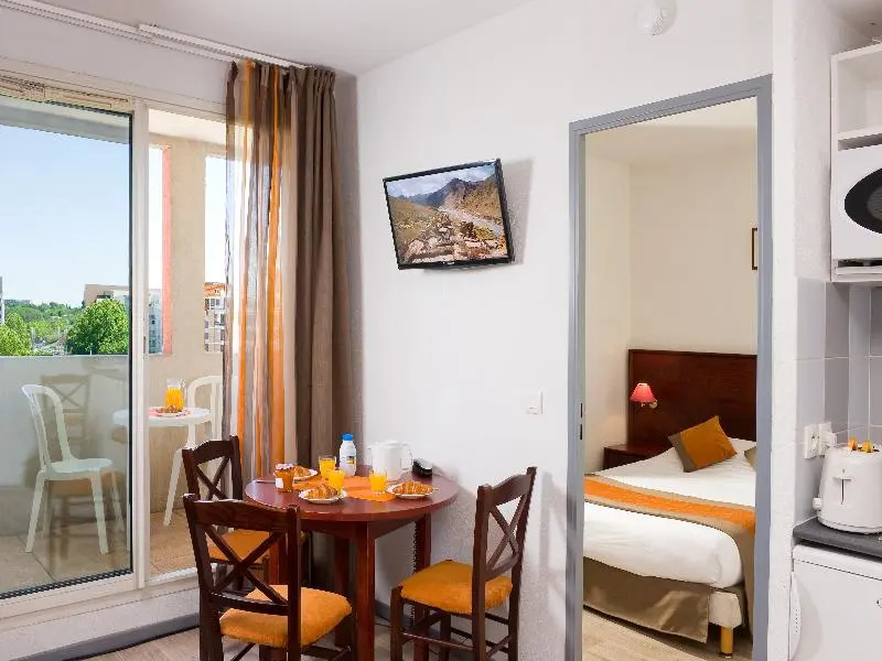 Residence  Les Consuls De La Mer - Chambres