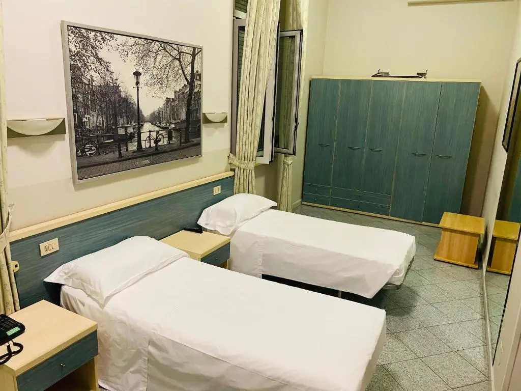 Classic Quadruple room