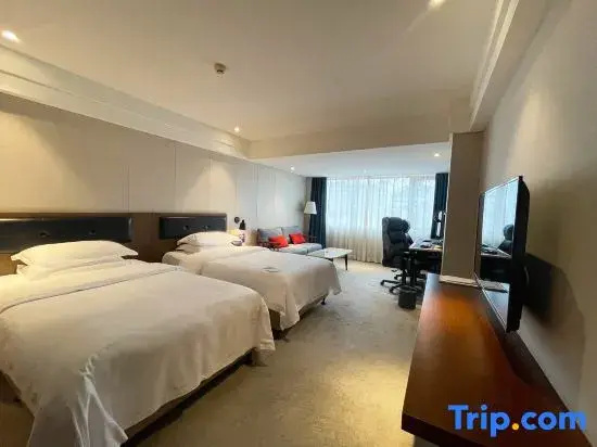 Standard Double room with lake view (twin beds)