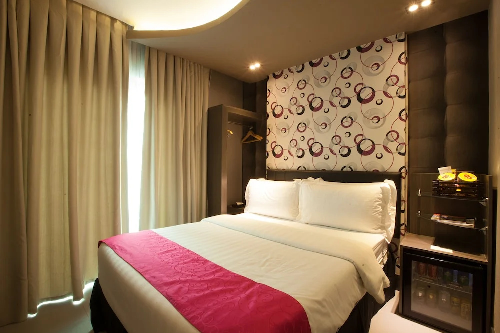 Eloisa Royal Suites - Chambres