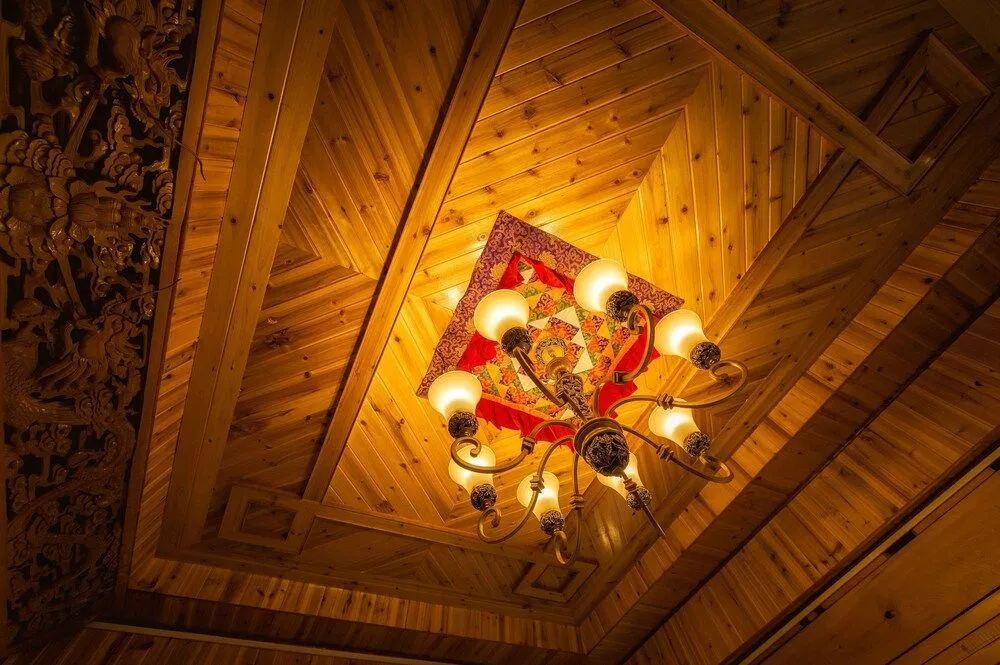 Huksum House - Général