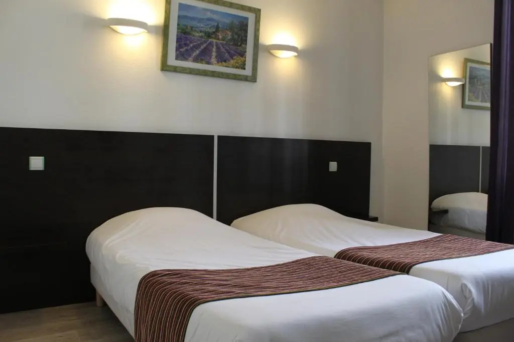 Standard Double room (twin beds)