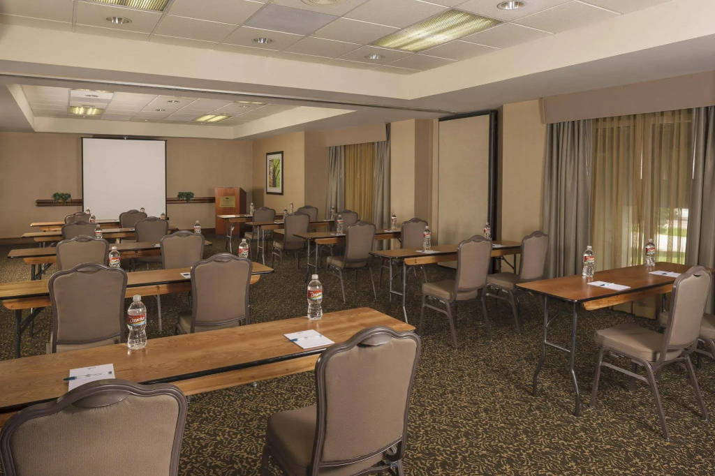 Homewood Suites by Hilton Dallas-Market Center - Général