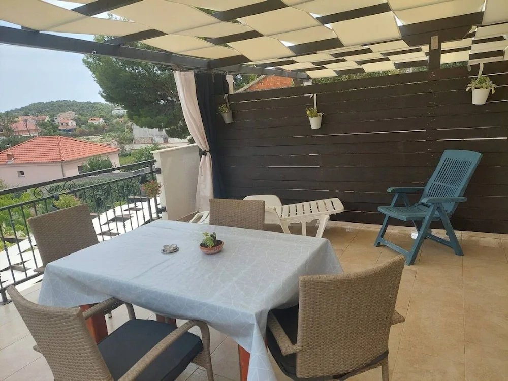 Apartments Paula - One Bedroom Apartment With Terrace 1