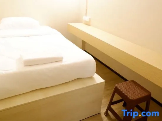 Bed in Dorm