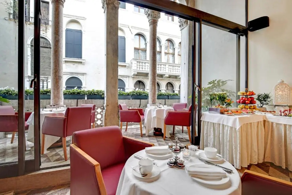 Hotel photo 20