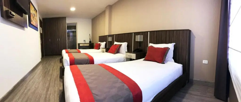 Hotel Santiago de Compostella Suites - Chambres