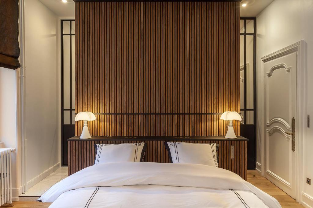 VILLA CAMOUFLE by null