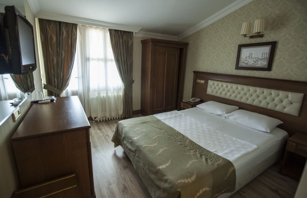 Assos Kervansaray Otel by null