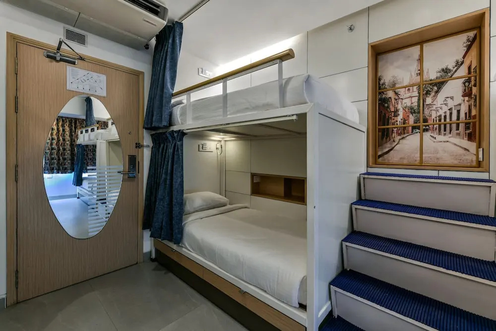 Bed in Dorm with city view