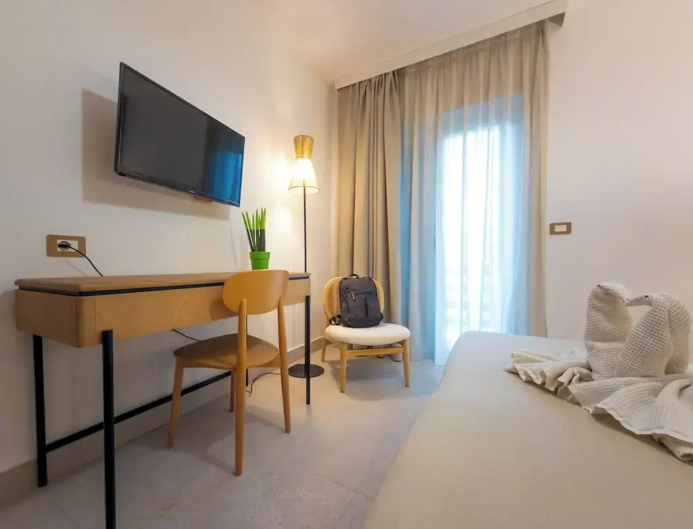 Standard Double room with balcony and with pool view (full double bed)